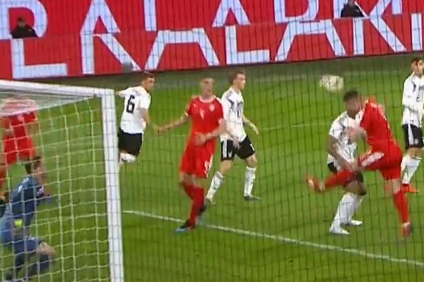 NOVA MAJSTORIJA LUKE JOVIĆA: Teror srpskog napadača se nastavlja - debitantski gol i to baš u Nemačkoj!