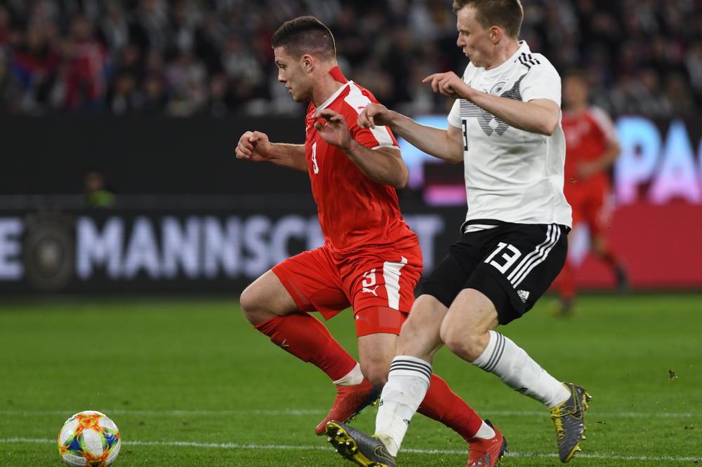 NIJE REAL, NIJE BARSA, A NIJE NI BAJERN: Novi velikan stao u red za Luku Jovića, na leto nas čeka opasna tuča!