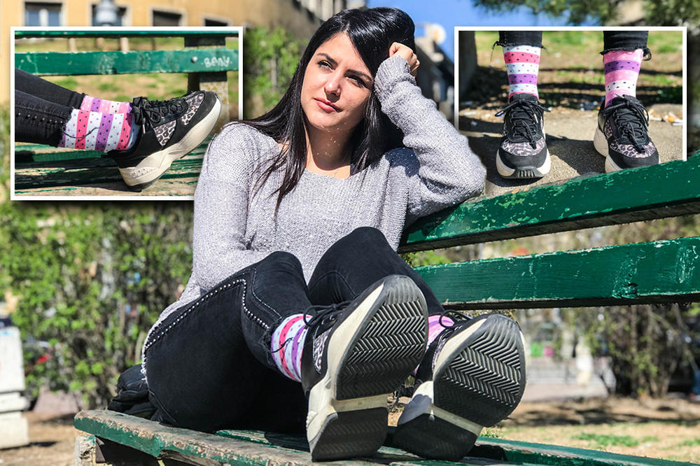 DANAS SAM OBUKLA PRUGASTE ŠARENE ČARAPE I IZGLEDALA KAO MODNA KATASTROFA! Za to imam JAK razlog (FOTO)