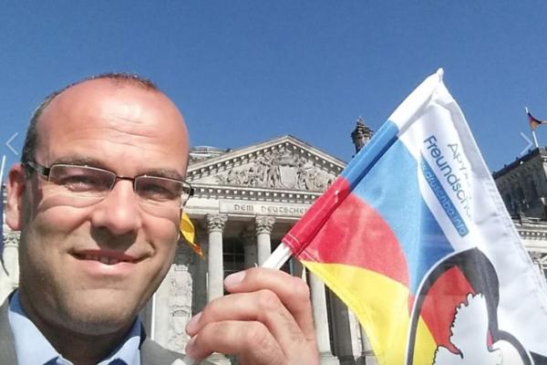 OVAJ NEMAČKI PROFESOR MOLI SRBE DA MU OPROSTE! Bombardovali smo vas zbog OVK i CIA