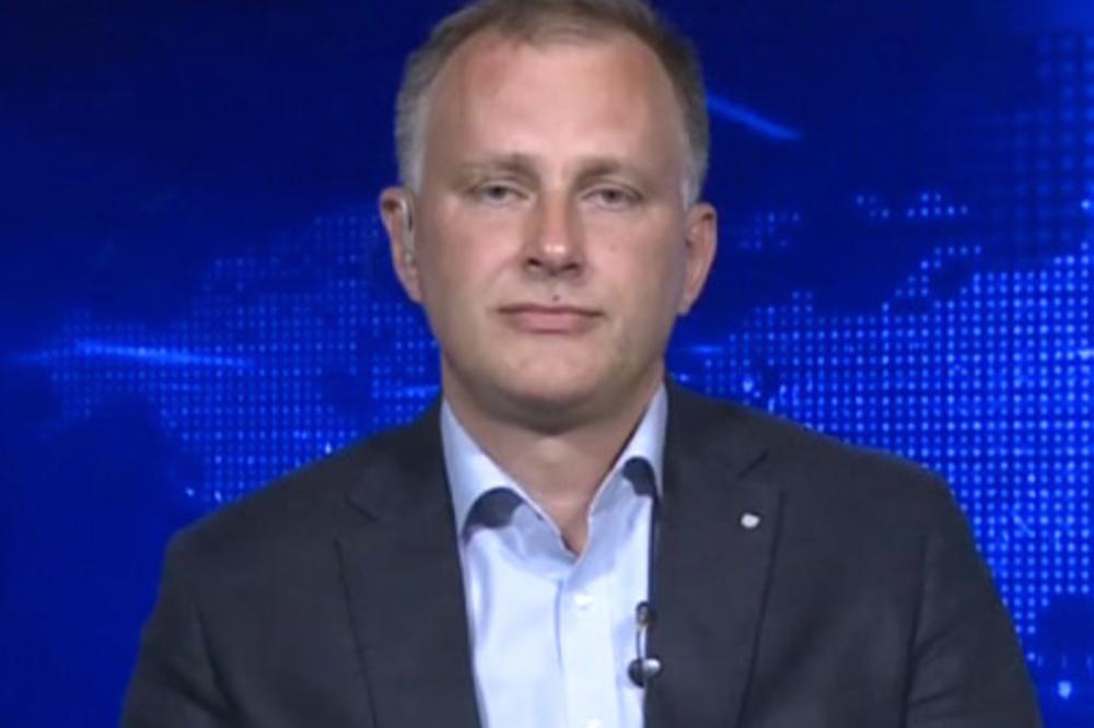 OVAJ PEKAR PODRŽAVA KARADŽIĆA I ZBOG TOGA JE META: Evo šta su mu ZBOG TOGA napisali na ZIDU RADNJE