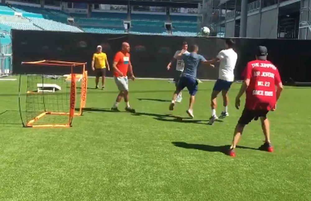 Novak Đoković često zaigra fudbal