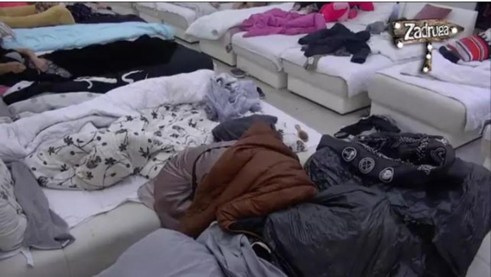 Dorotea htela u zemlju da propadne