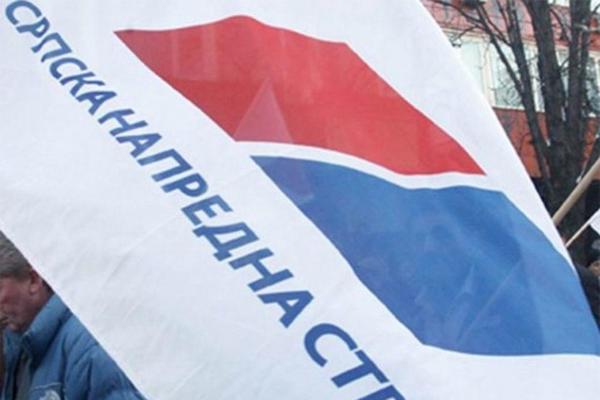 NAPAD NA PREDSEDNIKA GO SNS U JAGODINI: Jedan od vođa protesta upao u njegovu kancelariju?