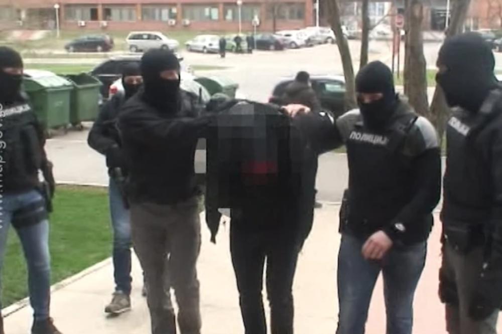 DRAMA U BEOGRADSKOJ AUTO-PREIONICI: Skinuli muškarca, maltretirali ga i IZNUĐIVALI mu 15.000 evra!