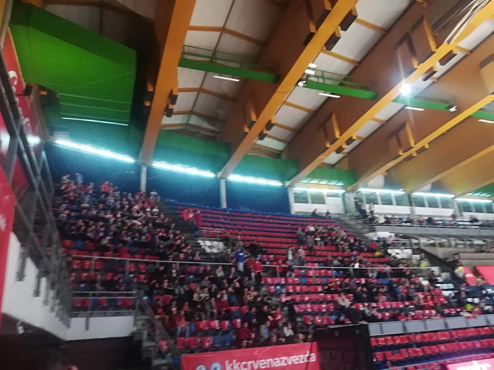 Hala Pionir pred Večiti derbi  