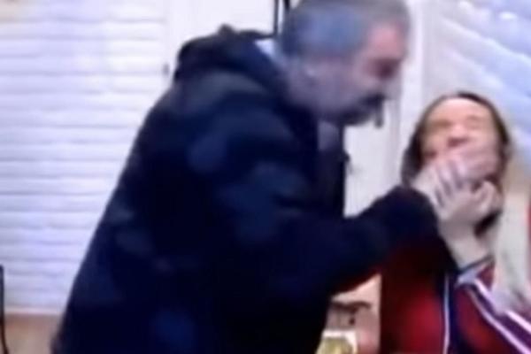 TI SI KLASIČNA ŠABANKA, GLUPA SI KO KONJ: Miki udario na Lunu pa je KRVNIČKI IZVREĐAO iz čista mira! (VIDEO)