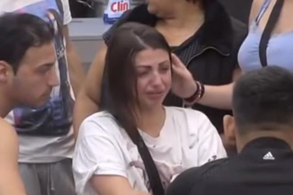 MAJA VAN SEBE NAKON KRUNIĆKINOG BURTALNOG NAPADA: Marinkovićeva drhti od STRAHA, ne može da zaustavi SUZE! (VIDEO)