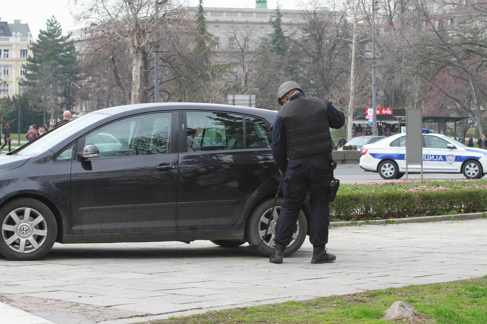Vozač može da puši i da ne skreće pogled sa upravljanja  