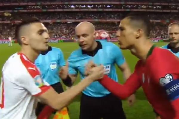 ĆASKALI POSLE MEČA - RONALDO SAMO O PENALU, A DUĆA BACIO JAKU FORU: Tadić je imao zanimljivu želju za Kristijana!