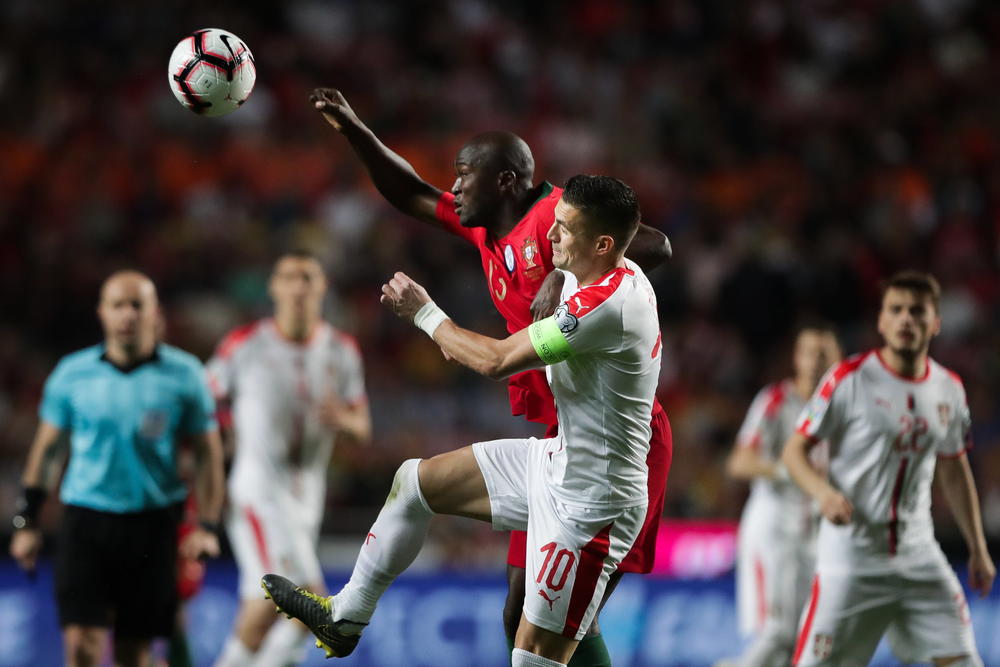 Tadić i Danilo u vazdušnom duelu  