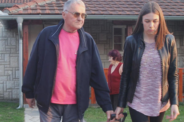 ZBOG NJE JE, KAŽE, TAKVA KAKVA JE: Ova žena je JEDINA podržala Milijanu i Milojka... ZAPLJUSNULA ih za SREĆU (FOTO)