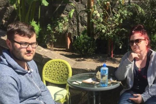 OVO JE CRNA GORA, NIJE AMERIKA: Državljanina SAD pretukli u Herceg Novom zbog STEPENICA