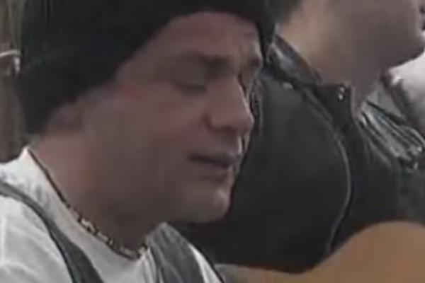 SCENA ZA NEZABORAV, TOLIKO DOBRA DA BOLI! Jedan svetski hit u izvođenju MADŽGALJA I GLOGOVCA (VIDEO)