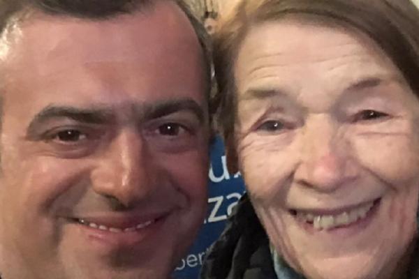 SERGEJ se u Americi slikao sa ovom BAKOM, razmislite malo, SIGURNO VAM JE POZNATA! (FOTO)