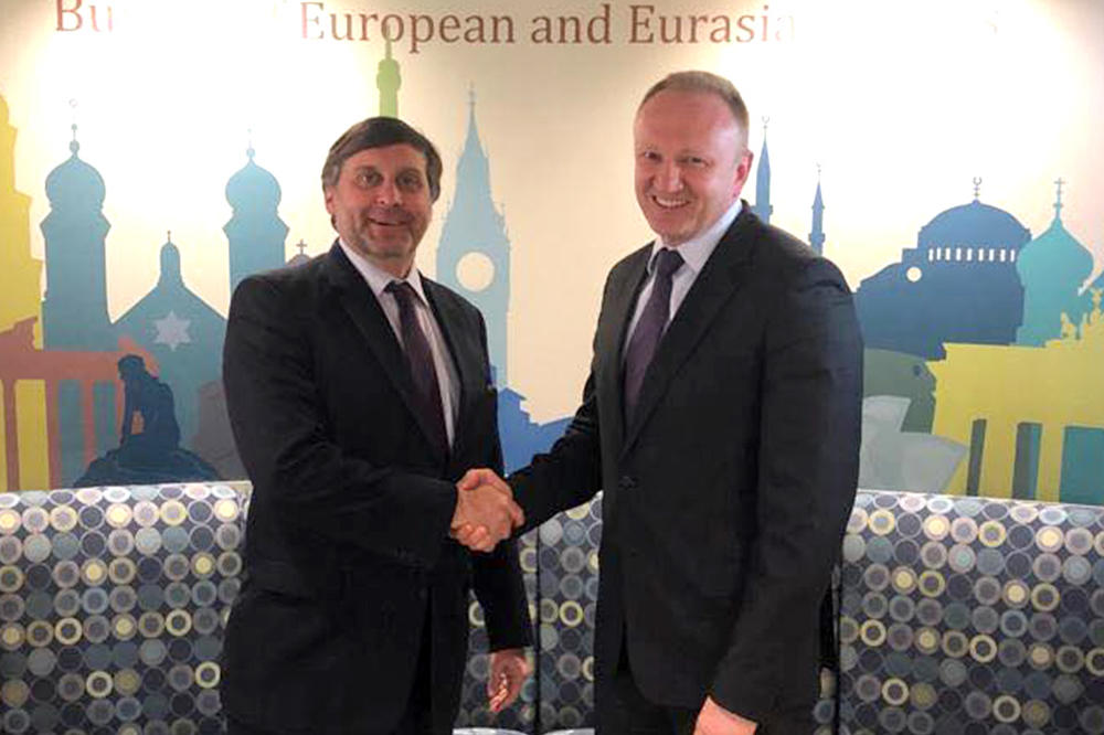 ĐILAS OTKRIO S KIM SE SASTAO U AMERICI! Informisao ih je o situaciji u Srbiji (FOTO)