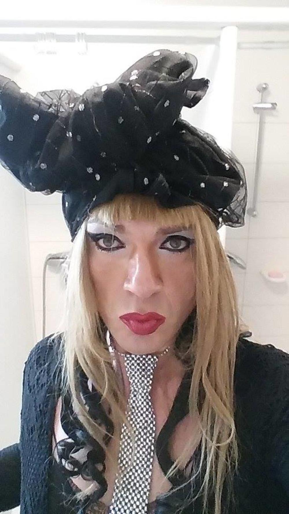 Daniel Pinter Dženi (40)  