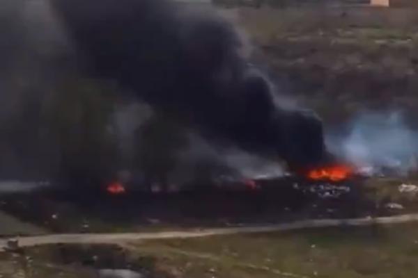 GUST CRNI DIM ŠIRI SE BEOGRADOM: Pale kablove u BLOKOVIMA, građani se godinama žale, ALI UZALUD (VIDEO)