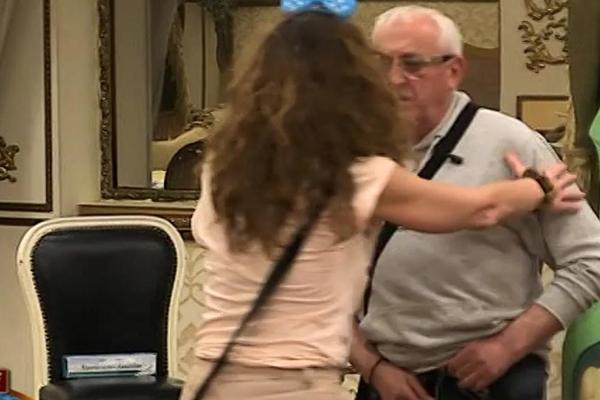 GROZOTE ERE OJDANIĆA UŽIVO U PROGRAMU: Hteo da zavede Milojkovu Milijanu, pa se OKOMIO na Nataliju! Smučiće vam se!