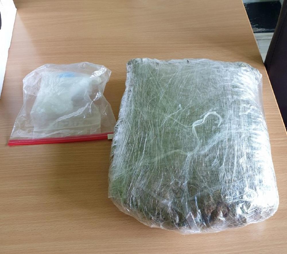 Zaplenjeni marihuana i amfetamin  