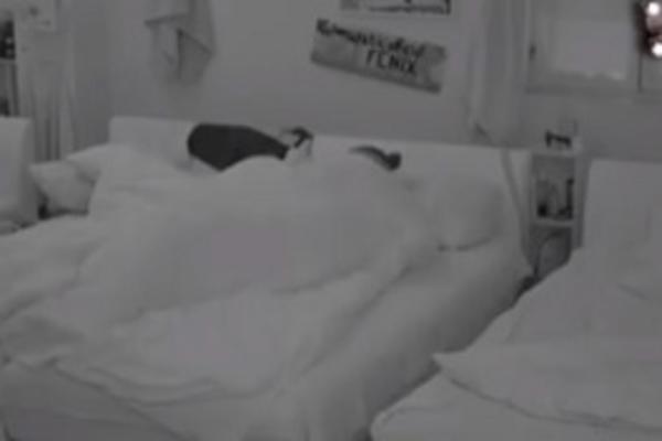 NASTAVILI DA SE PLJASKAJU ALI SAD POD JORGANOM: Nadežda i Toma prvo RAZVALILI tuš kabinu, a sad UPRLI ko ZEČEVI!