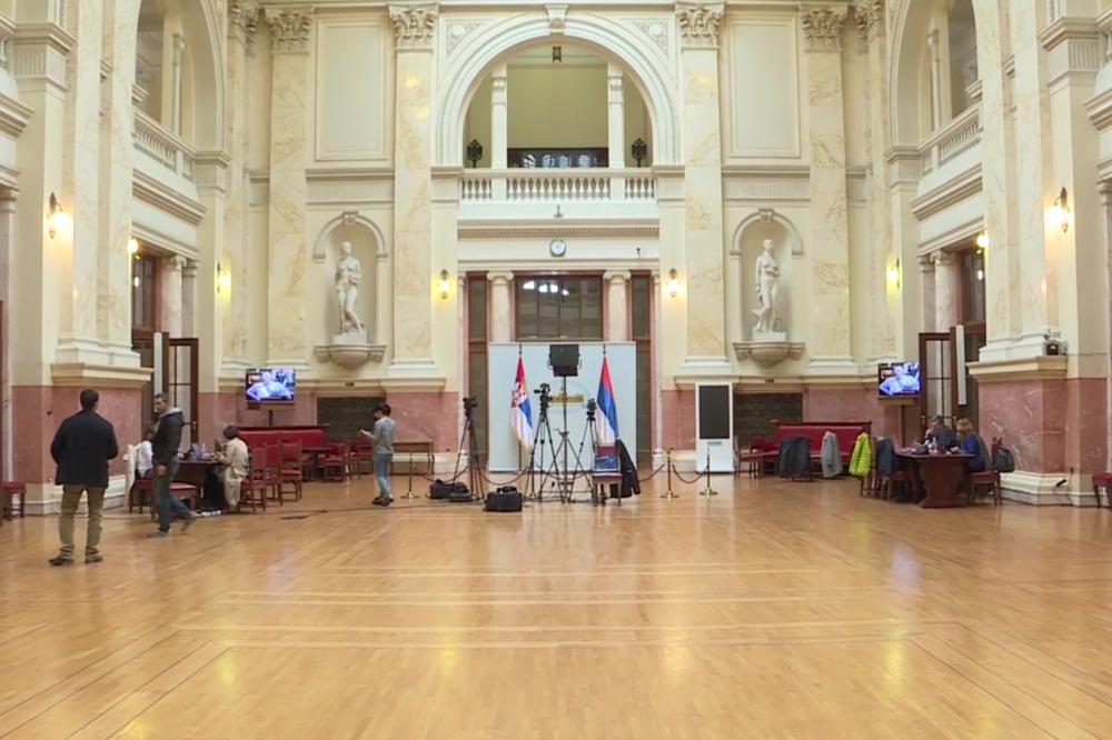 SKUPŠTINA SRBIJE: Završena načelna rasprava o zakonu o švajcarcima