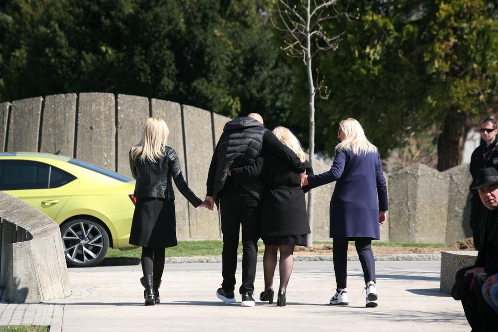 PRVO POJAVLJIVANJE ŠABANOVIH ĆERKI POSLE NJEGOVE POGIBIJE: Kad su se pojavile na događaju, SVI ZANEMELI a evo zašto