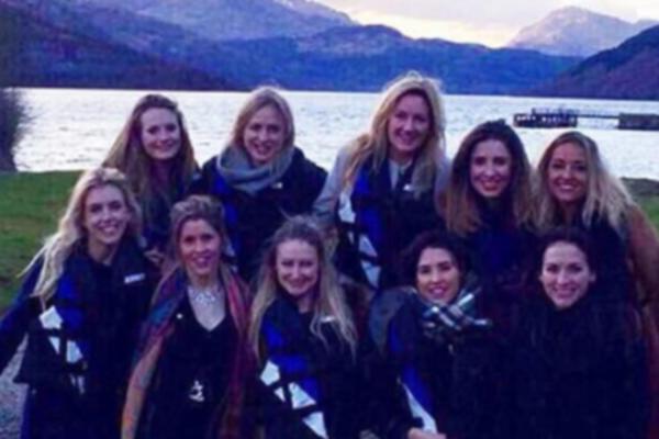 SLIKALE SE PORED JEZERA NA DEVOJAČKOJ VEČERI: Kada su pogledale fotografiju, ODMAH SU POBEGLE SA TOG MESTA! (FOTO)