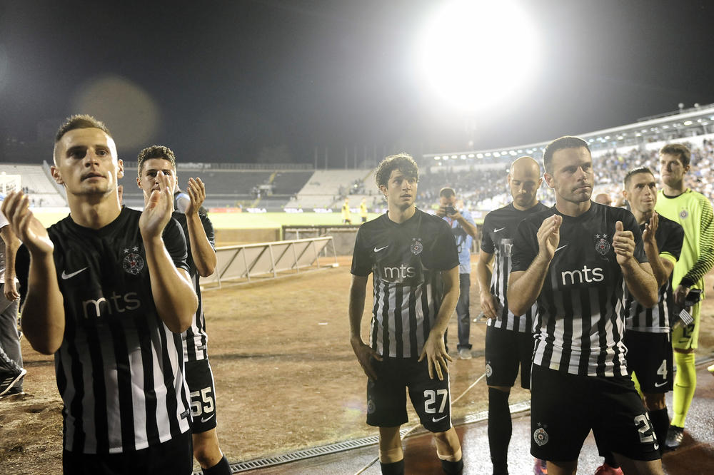 TURSKI KLUB ŽELI IGRAČA PARTIZANA: Saigrač će mu biti bivši fudbaler Crvene zvezde!