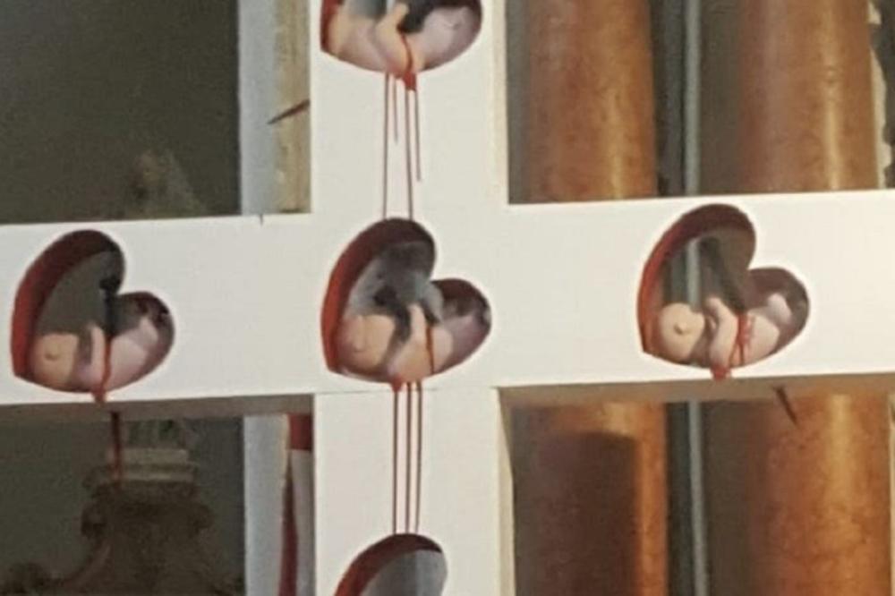 PREMINULA JEDNA OD NAJVEĆNIH MUZIČKIH LEGENDI NA SVETU: Pevača izdalo srce!