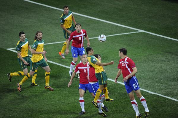 ZAVRŠIO KARIJERU: Čovek koji je unakazio Srbiju na Mundijalu u Južnoj Africi okačio kopačke o klin!