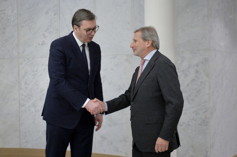 SRBIJA ĆE SE PONAŠATI U SKLADU SA PONAŠANJEM ZEMALJA EU! Vučić i Han razgovarali o VAŽNIM TEMAMA