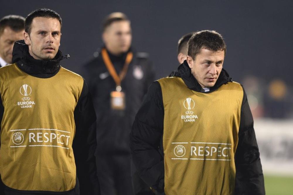 TOŠIĆ POTPISAO, SAŠA ILIĆ I OSTOJIĆ ODBILI I TRAŽE ISPLATU: Partizanu i dalje visi Evrope, treba im pola miliona!