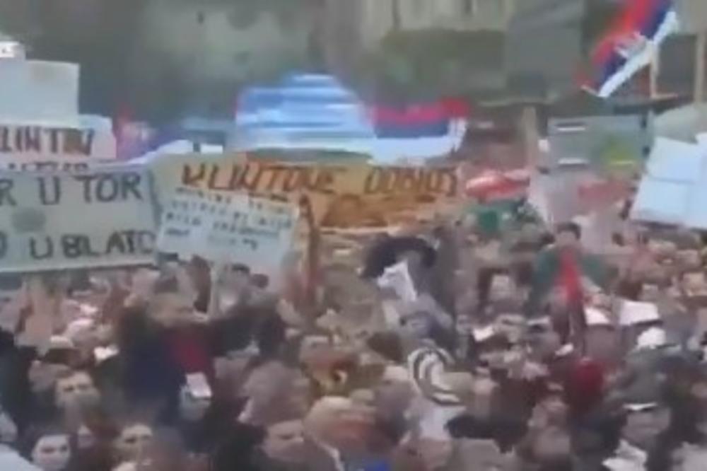 MOŽEŠ DA NAM PU*IŠ KLINTONE! Ova pesma bila je himna NATO BOMBARDOVANJA 1999. i pokazivala je CEO NAŠ PRKOS