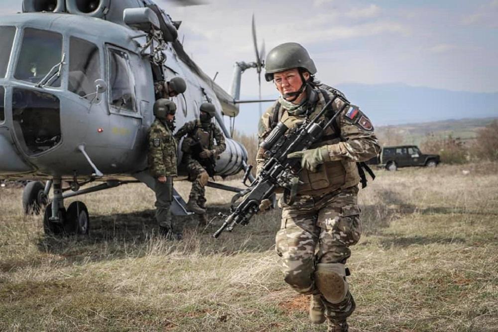 ALARM NA KOSOVU! DUGE CEVI SU SVUDA, HELIKOPTERI U VAZDUHU! Kfor se digao na NOGE, svi se pitaju zašto? (FOTO)