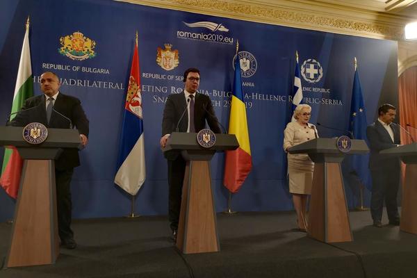 VUČIĆ U BUKUREŠTU: Energetika i infrastruktura u fokusu sastanka kvadrilaterale