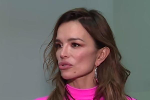 POTRESNI VIDEO ŠOKIRAO REGION Severina s maskom na licu ispred stana Milana Popovića: Satima čekam, ne dozvoljava