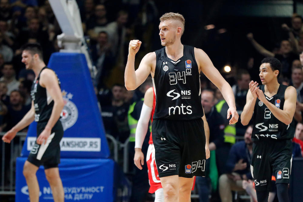 VELIKI PROBLEMI NA RELACIJI PARTIZAN - ŽALGIRIS! Čiji je igrač Džok Lendejl?