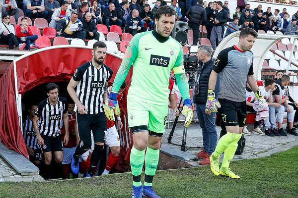 IMA TAJ LUDAČKI ŠUT KAD ONAKO RASPALI: Stojković nahvalio na sva usta fudbalera Zvezde i uporedio ga sa legendom!