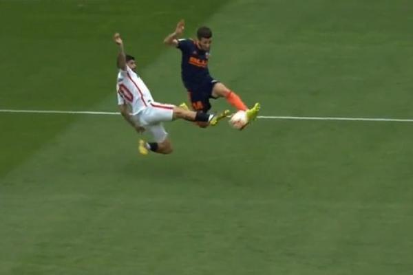 LUDAČKI START BANEGE PRESUDIO DERBI: Real se mučio sa fenjerašem, debitovao Luka Zidan, Dmitrović primio dva komada