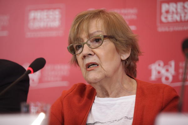 VESNA PEŠIĆ PORUČILA POSLANICIMA DA NE GLASAJU ZA TIJANIN ZAKON: Onda joj se desilo nešto što dosad nije iskusila