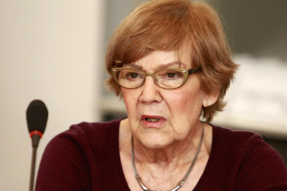 PITALI SU VESNU PEŠIĆ DA LI HOĆE DA BUDE PREDSEDNIK SRBIJE: Njen odgovor je mnoge ZAPREPASTIO! (FOTO)