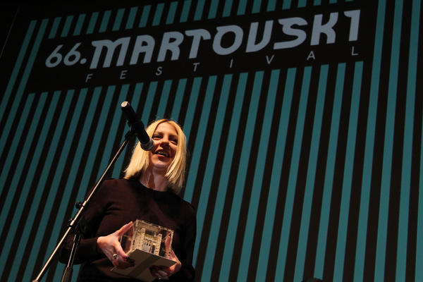 DODELJENE NAGRADE 66. MARTOVSKOG FESTIVALA: Najbolja režija za OKUPIRANI BIOSKOP i Senku Domanović