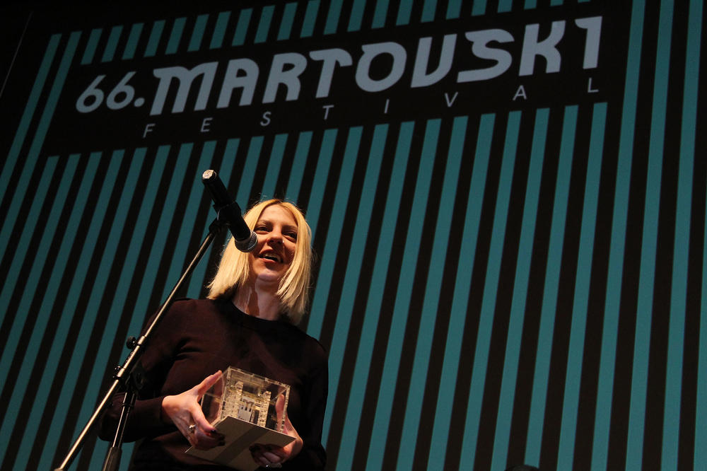 DODELJENE NAGRADE 66. MARTOVSKOG FESTIVALA: Najbolja režija za OKUPIRANI BIOSKOP i Senku Domanović