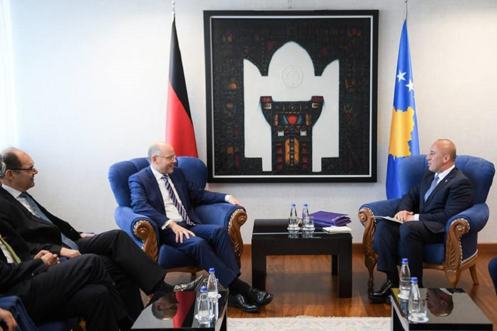 NEMA PODELE TERITORIJE! Nemački poslanici OTVORILI KARTE nakon sastanka sa Haradinajem u Prištini