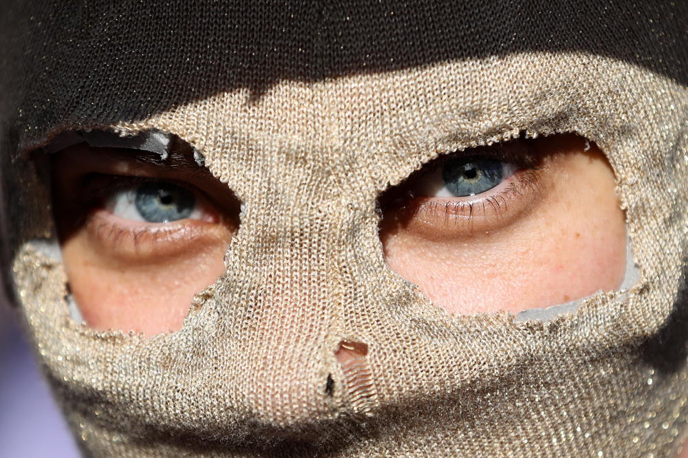 MASKIRAO SE DA UPLAŠI ŽENU, OD STRAHA JE PREMINULA! Ovo su PRVOAPRILSKE ŠALE su krenule po zlu