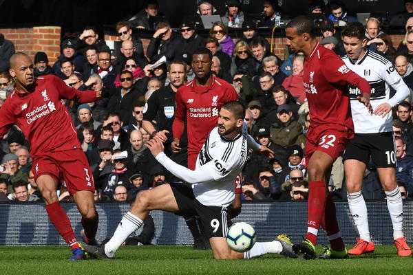 FULAM HTEO DA NAPRAVI ŠALU SA MITROVIĆEM: Navijači su je dočekali na nož i samo su se još više razljutili!