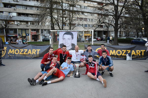 ODRŽAN 15. MEMORIJAL NIKOLA SEKULIĆ: Atina osvojila kultni beogradski turnir u malom fudbalu!