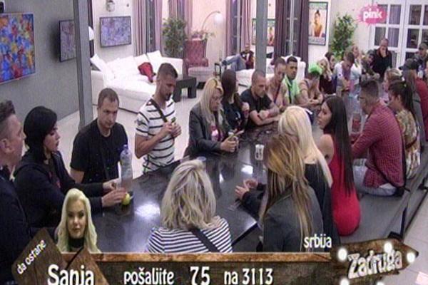 SRUŠIO IM SE CEO SVET: Lepi Mića RAZDVOJIO Anu i Davida! Situacija je VEOMA OZBILJNA!