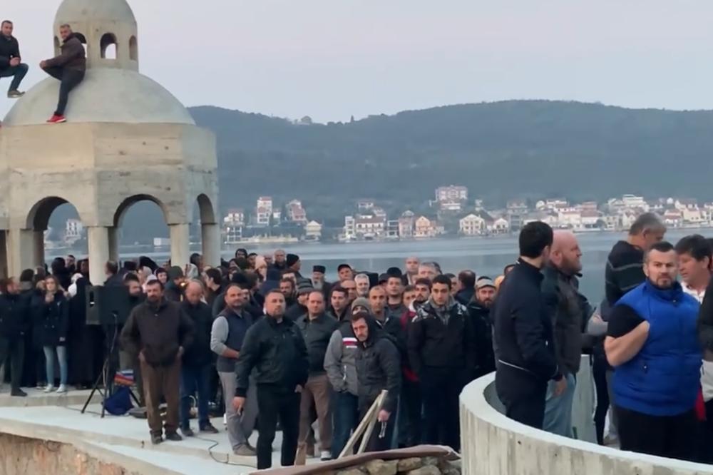 VERNICI NE DAJU BAGERIMA DA SRUŠE NJEGOŠEVU SUZU! Policija je u toku noći tajno pokušala da uđe u KRSTIONICU